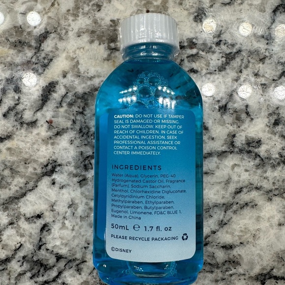 NEW 12 piece Disney Resort Toiletries Set - Picture 10 of 11